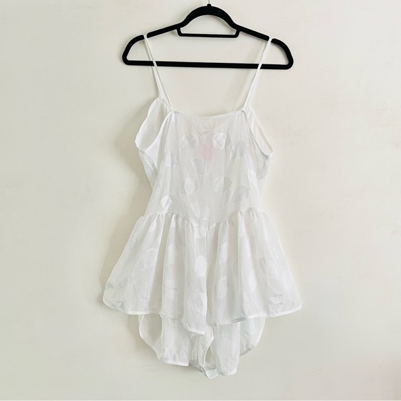 Victoria’s Secret Intimate Romper M NWT RARE 70s Vintage Crown Honeymoon White - Picture 11 of 12